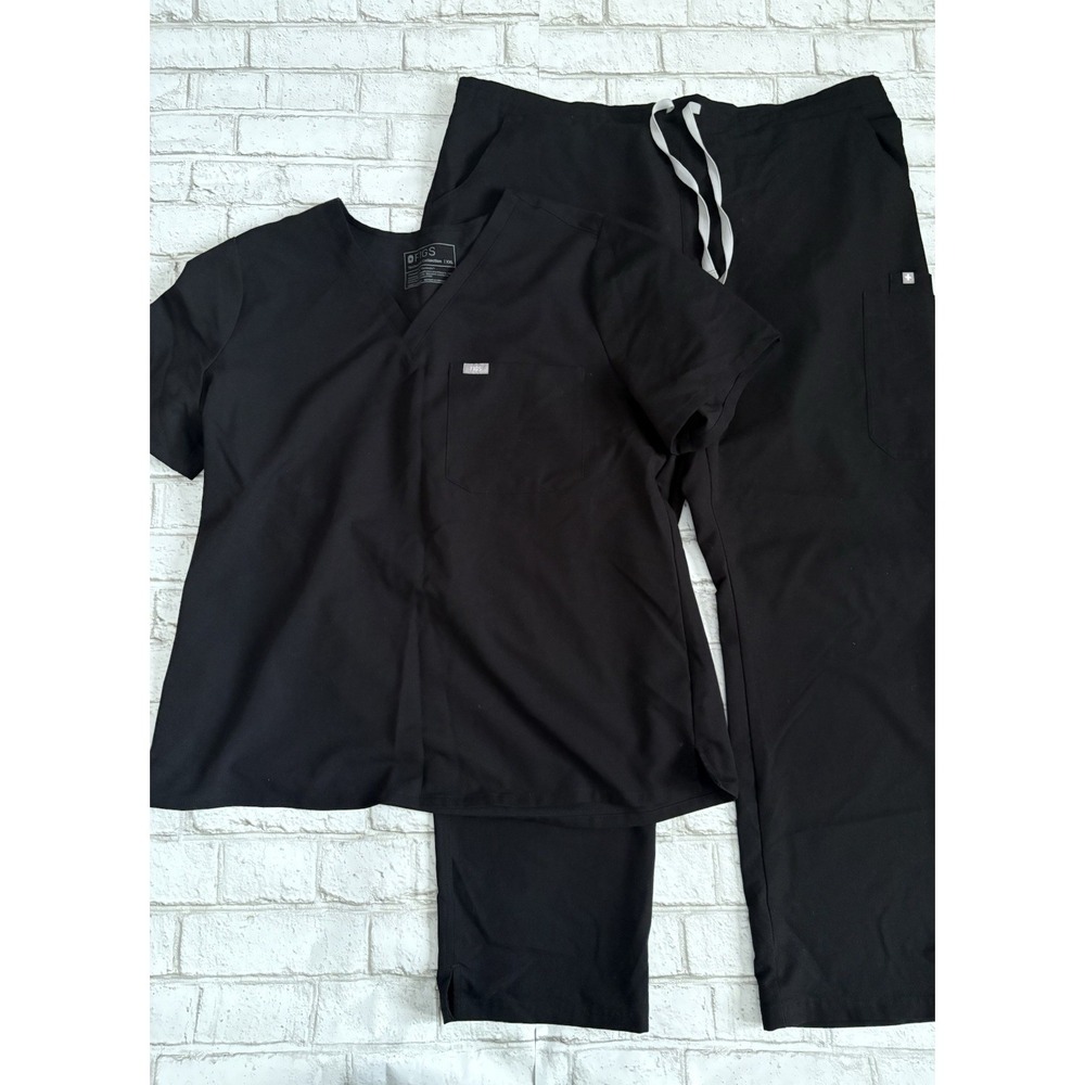 Unbranded Women’s Black Scrub Top & Pants Set